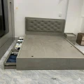 Giường ngủ màu xám xi măng 3