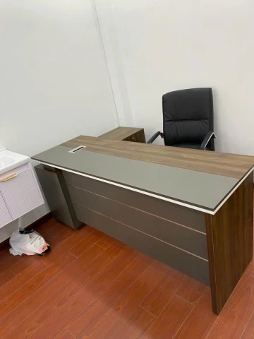 Bàn làm việc 22