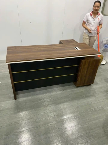 Bàn làm việc 20