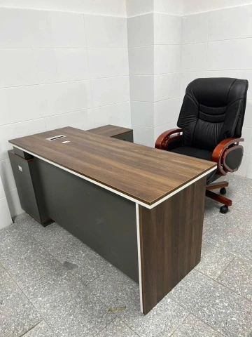 Bàn Làm việc 14