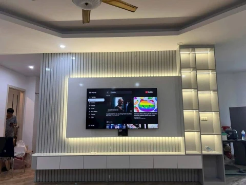Vách TV 11