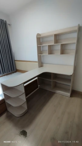 Bàn làm việc 35