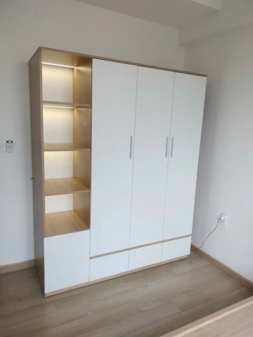 Tủ quần áo MDF có kệ trang trí