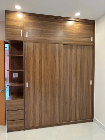 Tủ quần áo gỗ MDF có kệ trang trí ( TQAG202 )