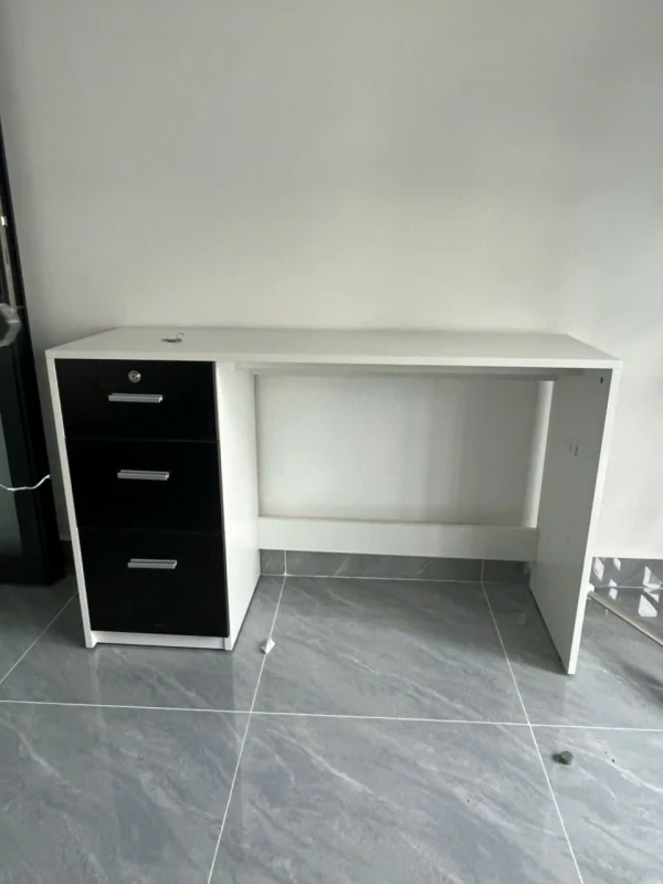 Bàn làm việc 36