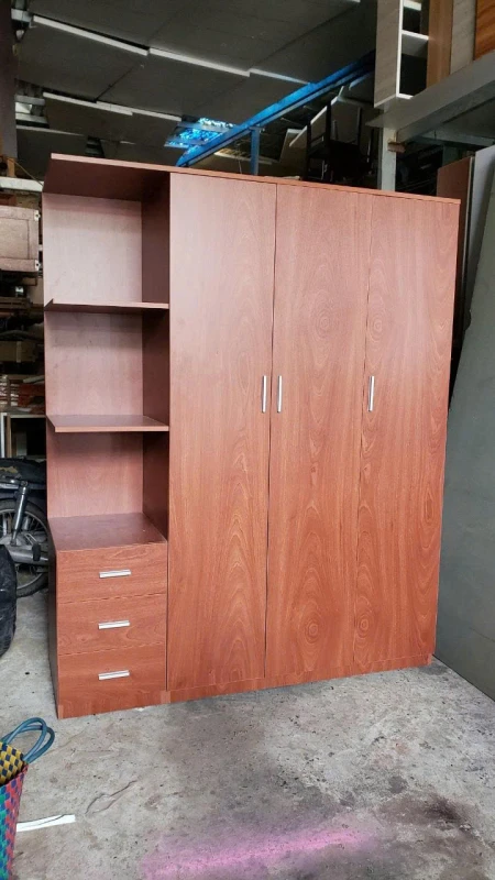 Tủ quần áo MDF 3C1K màu gỗ